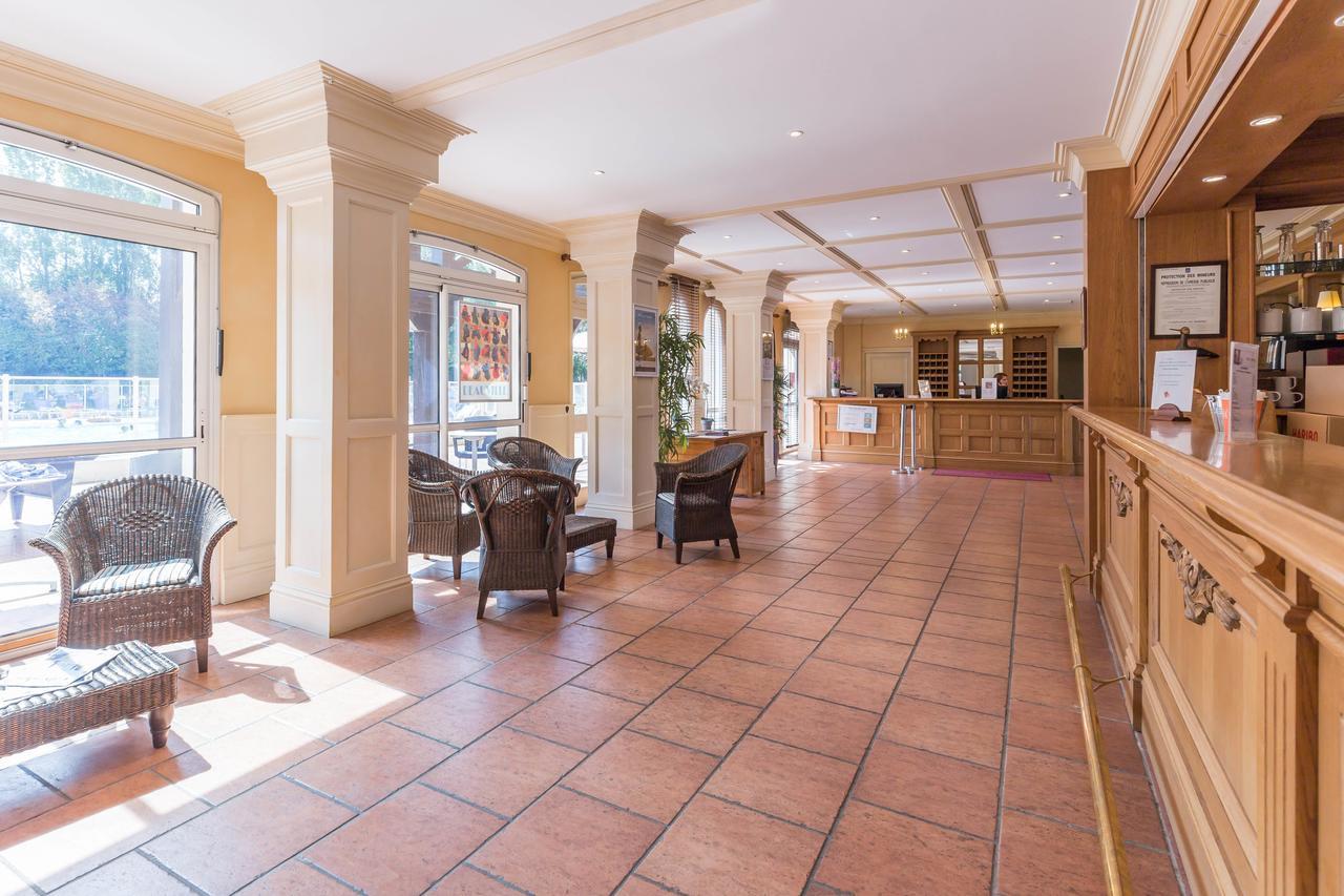 Pierre & Vacances La Residence Du Golf Deauville Bagian luar foto